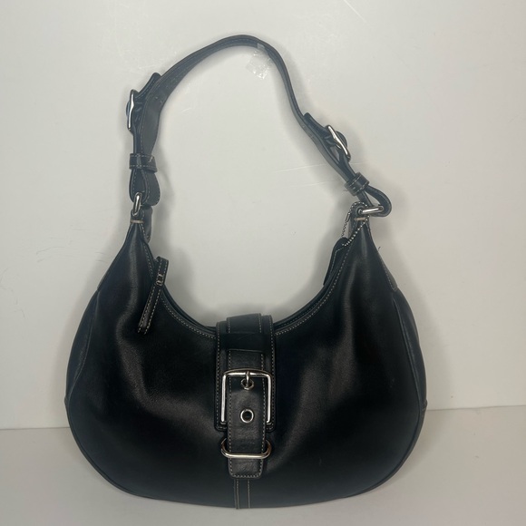 Handbags - COACH VINTAGE Elegant Black Leather Shoulder Bag